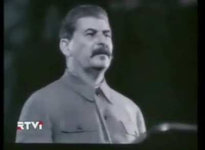 Joseph Stalin T&uuml;rk&ccedil;e konuşuyor
