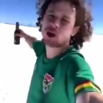 Cazzu: *existe* Autom&aacute;ticamente el fag chat:
