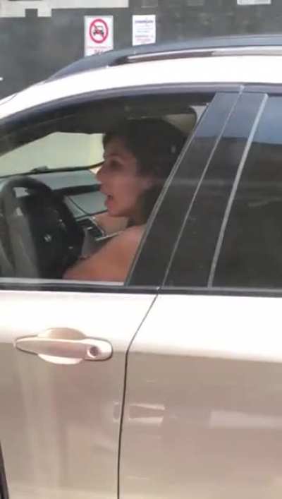 Atypical road rage ( &bull; )( &bull; )ԅ(&oline;⌣&oline;ԅ)