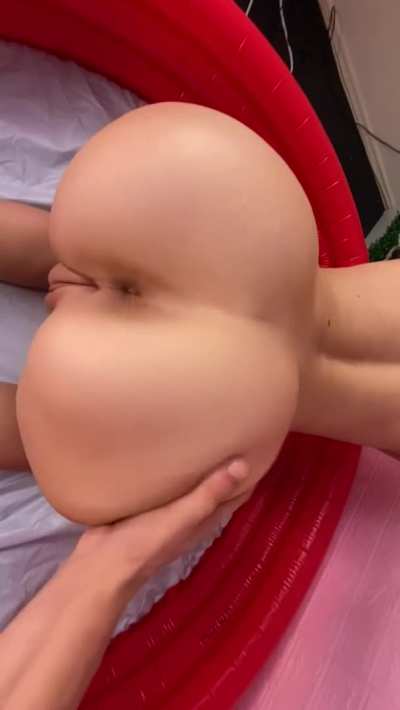 If my ass made you hard, I&rsquo;d let you hit it