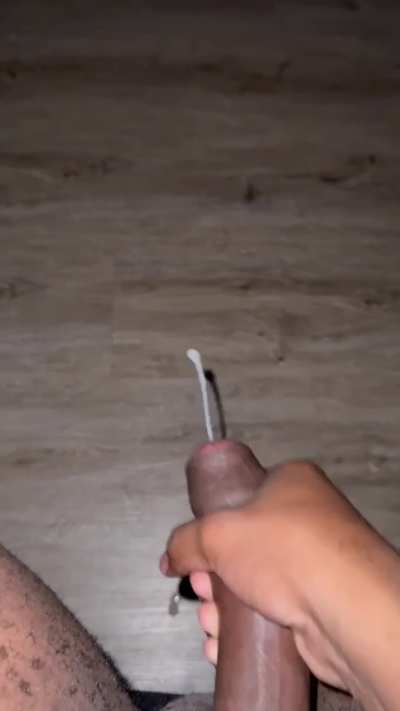 Any horny husbands/bfs wanna nut to me nutting to their wives/gfs?