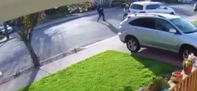 Armed aggressor to terrified squealing mess in 5 seconds. San Leandro, CA