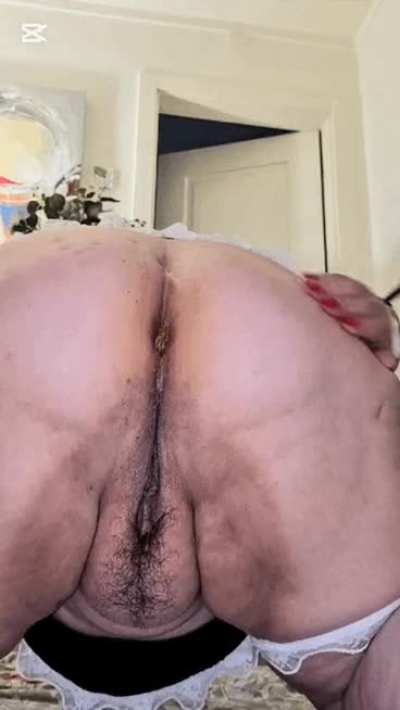 Buttplug poop/pee and licked after.