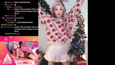 Berry dancing to Pick Me by I.O.I