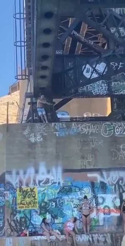 Failed rope swing