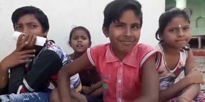 Check why This child called supporter of Tejaswi donkeys