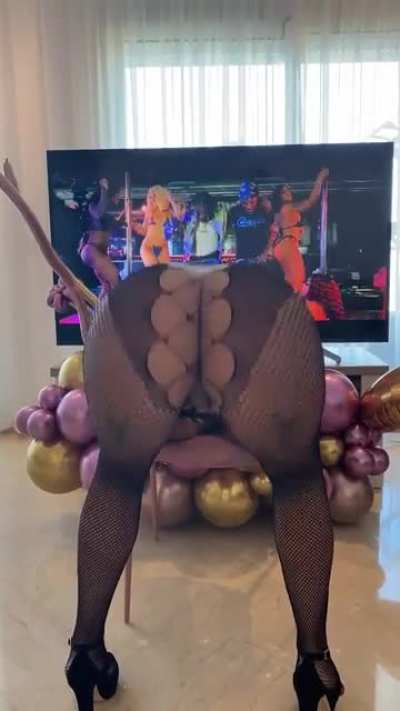 41yo mom, If you eat ass.. does mine looks tasty to you??