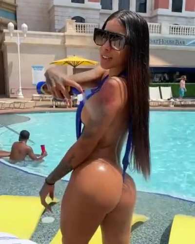 🍑🍑🍑 esta buenísima mestiza via IG