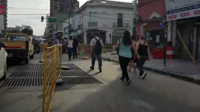 TBT: El video que hice hace como 3 años del recorrido que hacia todos los dias al trabajo en bici. (esta vez fui de contramano a proposito por Rivadavia y pase por el Obelisco para que este en el video, no era la ruta normal)