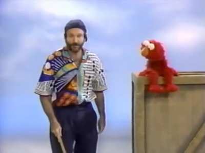 Robin Williams and Elmo in a hilarious 1991 blooper from "Sesame Street"