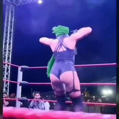 Rebel shaking 🍑