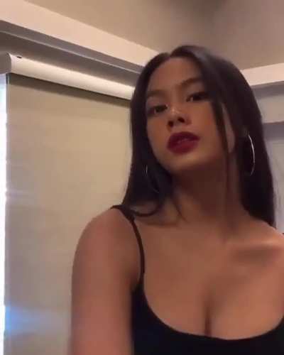 Ylona Garcia 👌