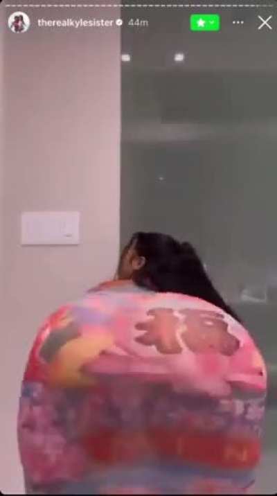 Ar1