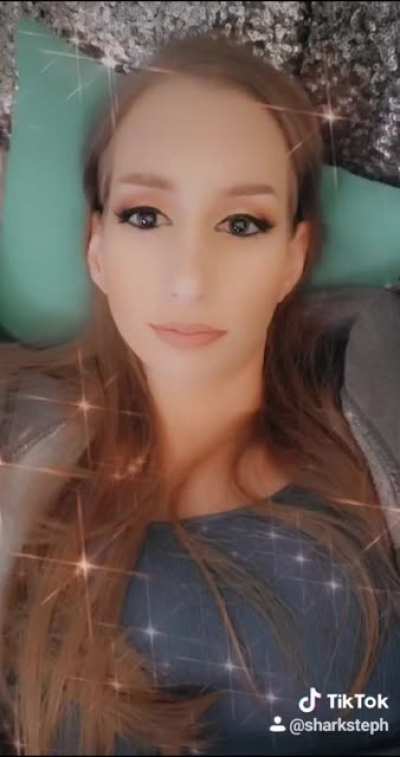 🥴
