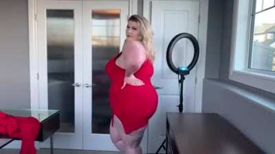 What do you think she weighs? 😍😍😍😍😂<wbr>😂😂❤️❤<wbr>️❤️
