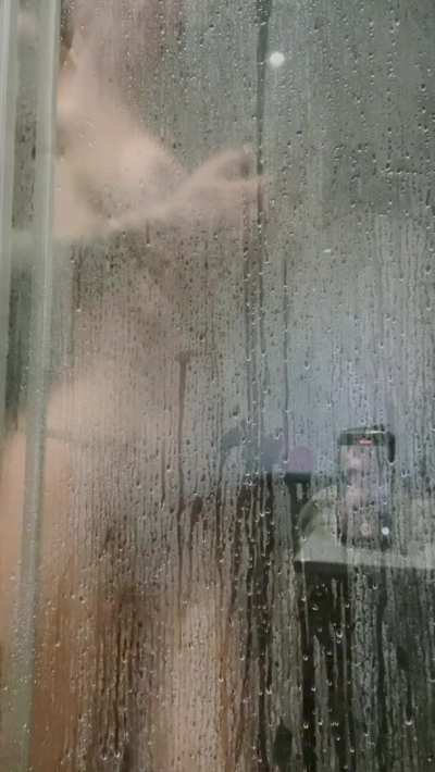 Help your fuckdoll here babe, rub my back