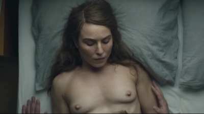 Noomi Rapace petite plots in Lamb (2021)