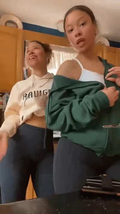 Lexie and Ana 🍑