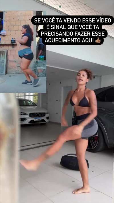 Ela t&aacute; muito gostosa assim