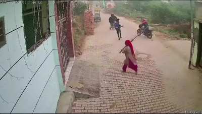 4 guys attempt to shoot a man in Haryana, India. End might surprise you