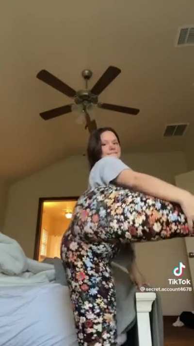 Jiggly ass