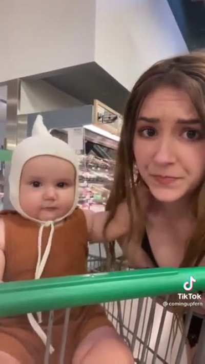 Vegan traumatizing her baby&hellip;