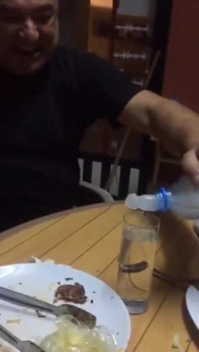 Su şişesi