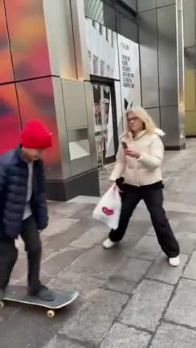 Crazy Karen Gets Juked