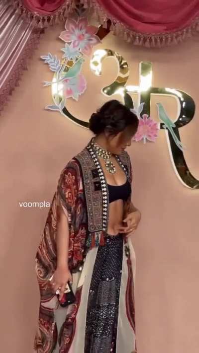 Neha Sharma 