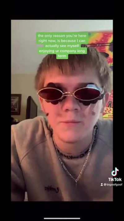 im a 5&rsquo;5 blonde with blue eyes and u think ur the only guy that can smoke me out???? HA YA RIGHT😳😳😳😳😭👉🏻👌🏼💨🥰🤝🤝