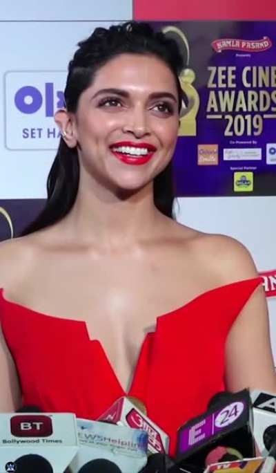 9 minutes of pure bliss... Deepika Padukone sexiest completion ...Damn sure no one can hold cum till the video ends,What a women 😍