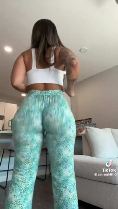 @astrogirll1.0