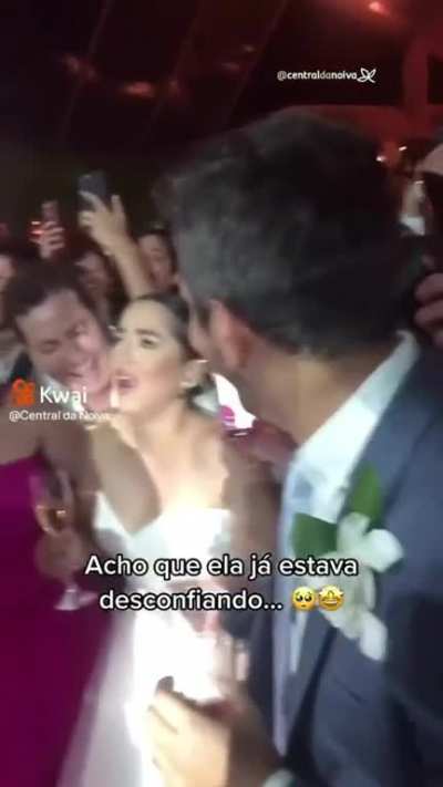 emocionante