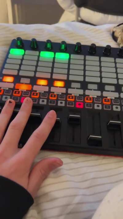 tape loop jam