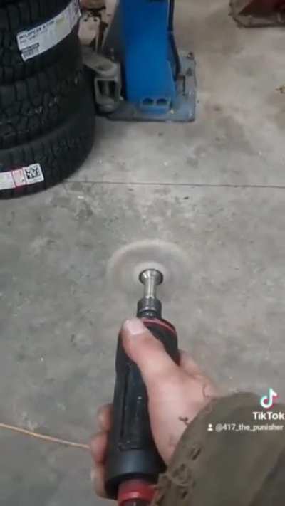 Fidget spinner + drill &asymp; possible death