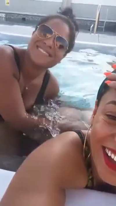 Classic pool vid💦👌🏽