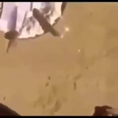 "Pau no cu de quem irm&atilde;o?"