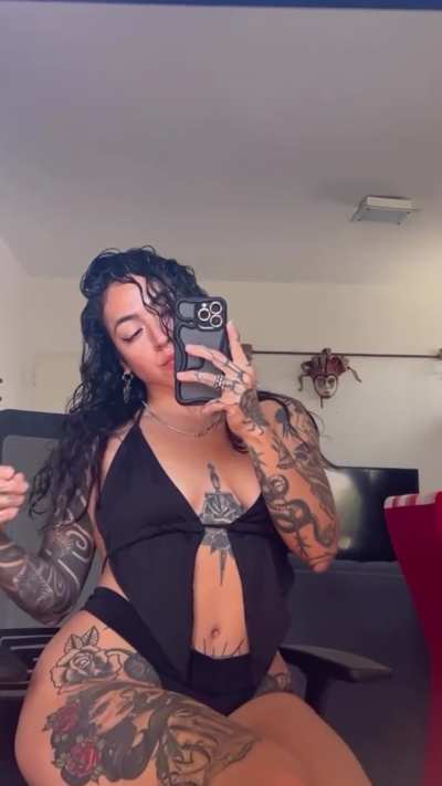 Tattooed skin, sharp tongue, bratty soul. You know you&rsquo;re here to obey.