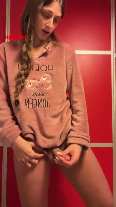 I know how to tease and be naughty