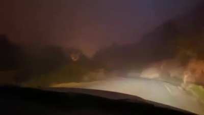 Un paseo a traves del infierno que se esta viviendo actualmente en la Sierra de Arteaga, Coahuila. Mas de 8mil hect&aacute;reas afectadas.