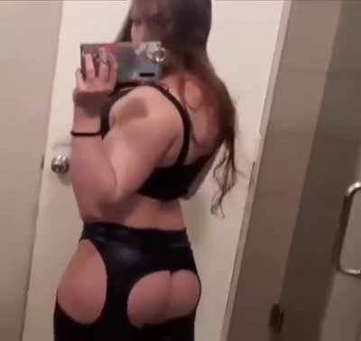 Hannah Hussein's Beautiful bum