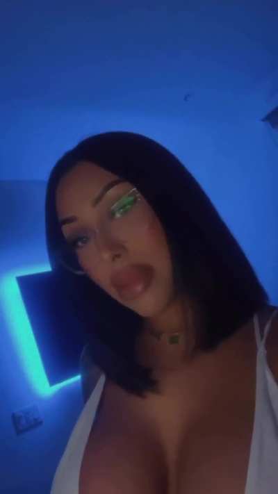 HS