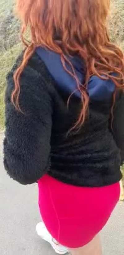 I was so nervous in my First public Flash! And also the first time I wear a Butt Plug &amp;amp; Lovense Lush Holding the moan OMG, it's a pleasure to share my feat with you guys! With love from your Thick Latina! 😽💋