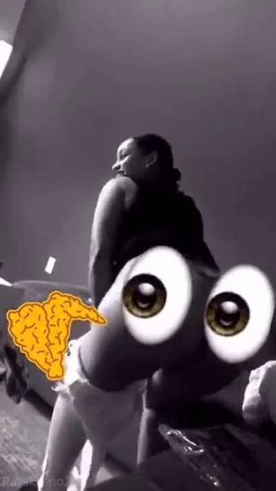 👀
