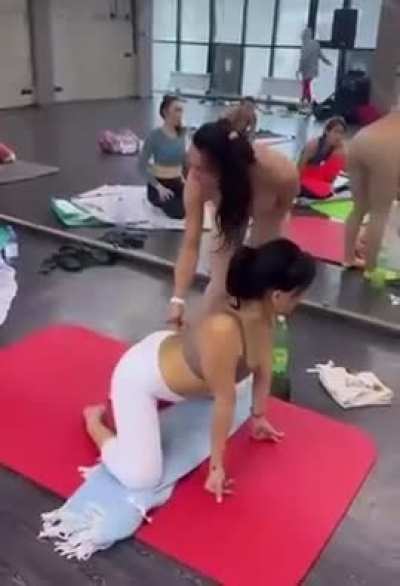 Школа бл&hellip; агородных девиц....does this belong here? I sure got hard watching it. Lol