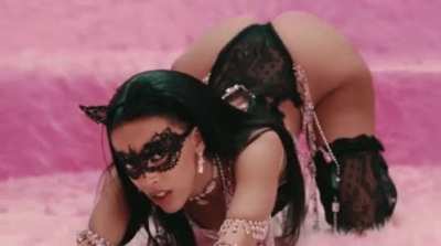 That arch>>>>>