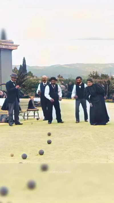 Restored footage from 1896 showing family and friends of the Lumi&eacute;re brothers playing a game of Boules at the Lumi&eacute;re house in La Ciotat, France. 