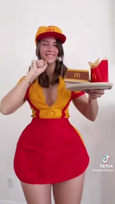Omw to McDonald&rsquo;s now!