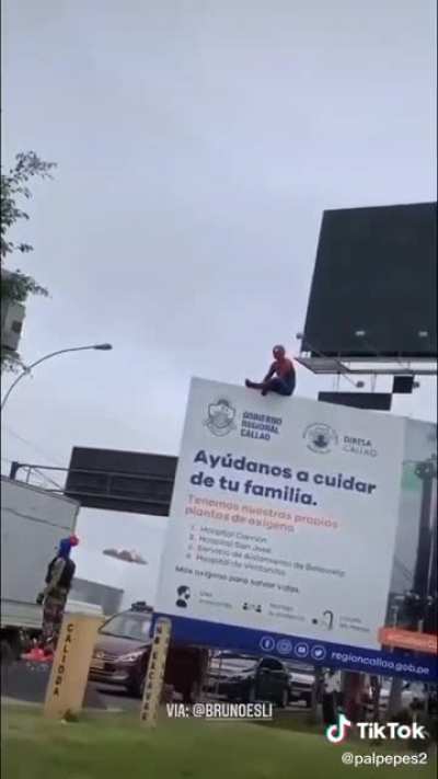:v