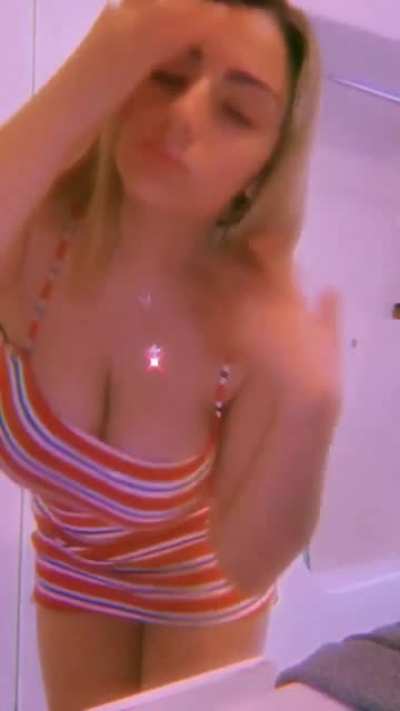 I wanna fuck her really bad
